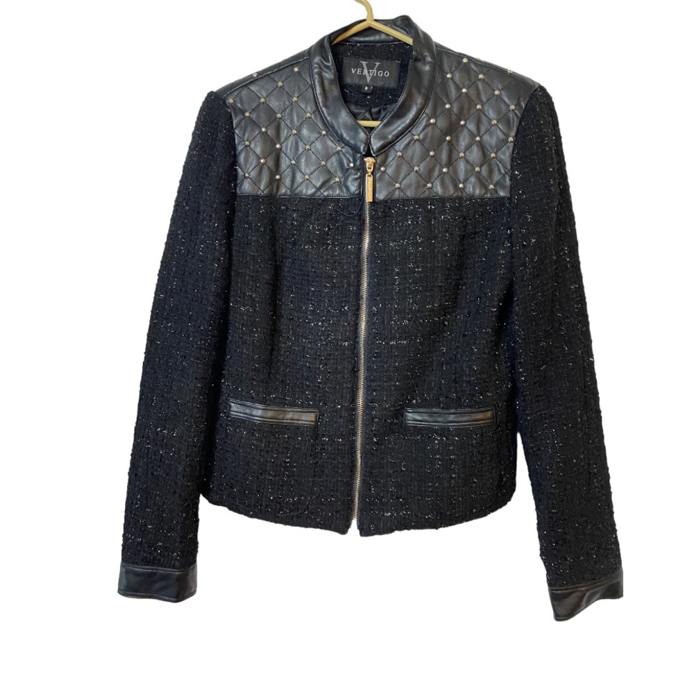 Vertigo black tweed sparkle jacket, quilted shoulders full length zipper size 8